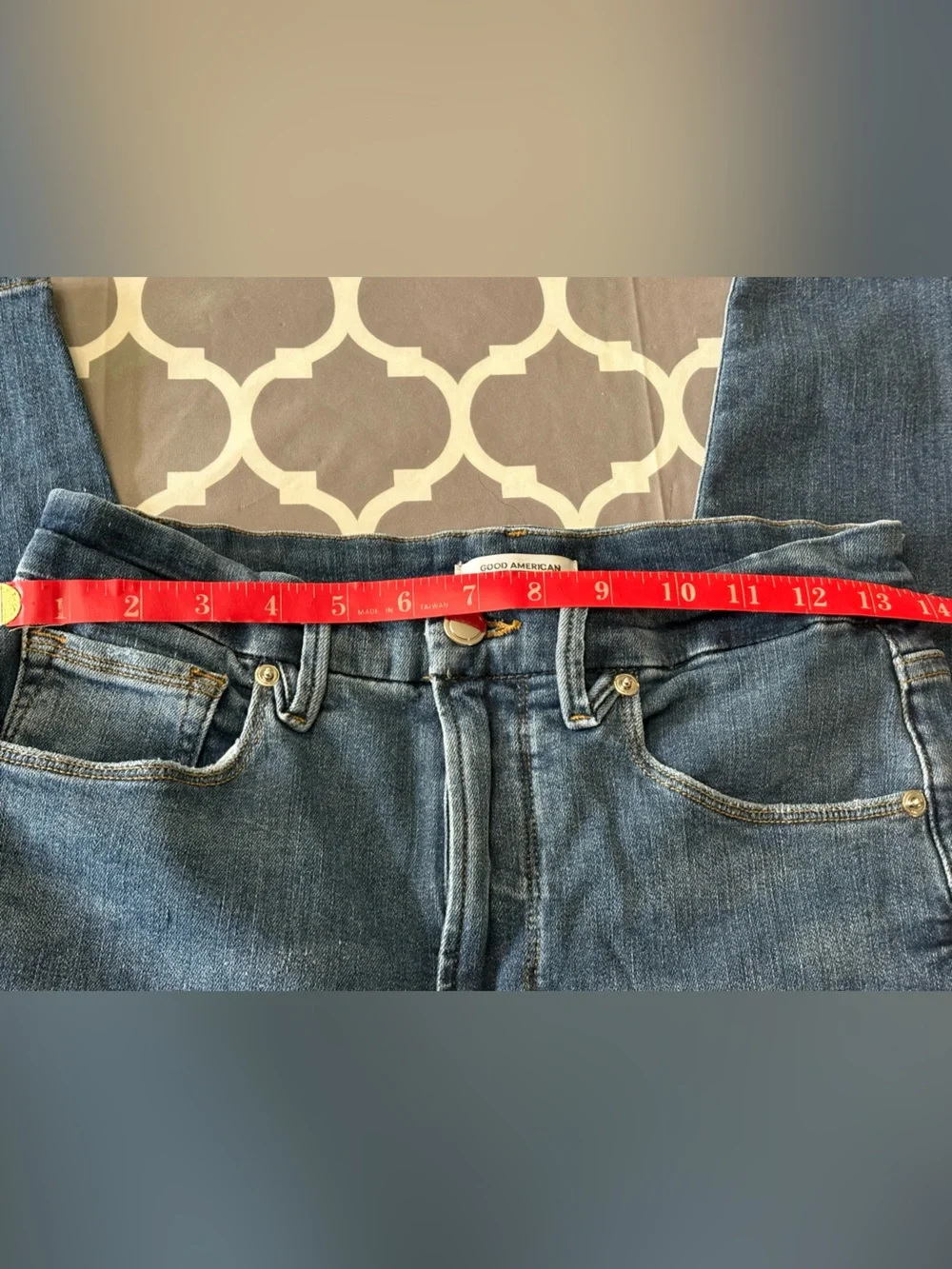 Good American Good Legs Stretch jeans
